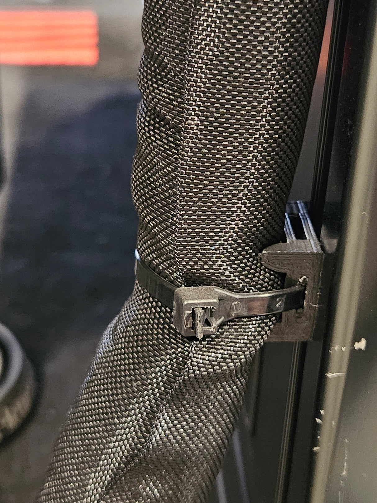 Cable Management for Aluminum Extrusion (10 Pack)