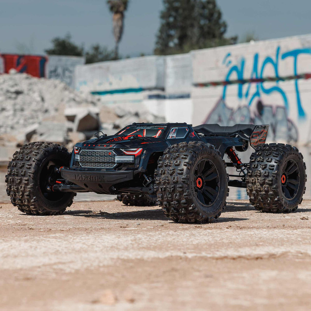 ARRMA - 1/5 KRATON 4X4 8S BLX EXB BRUSHLESS MONSTER TRUCK RTR - BLACK