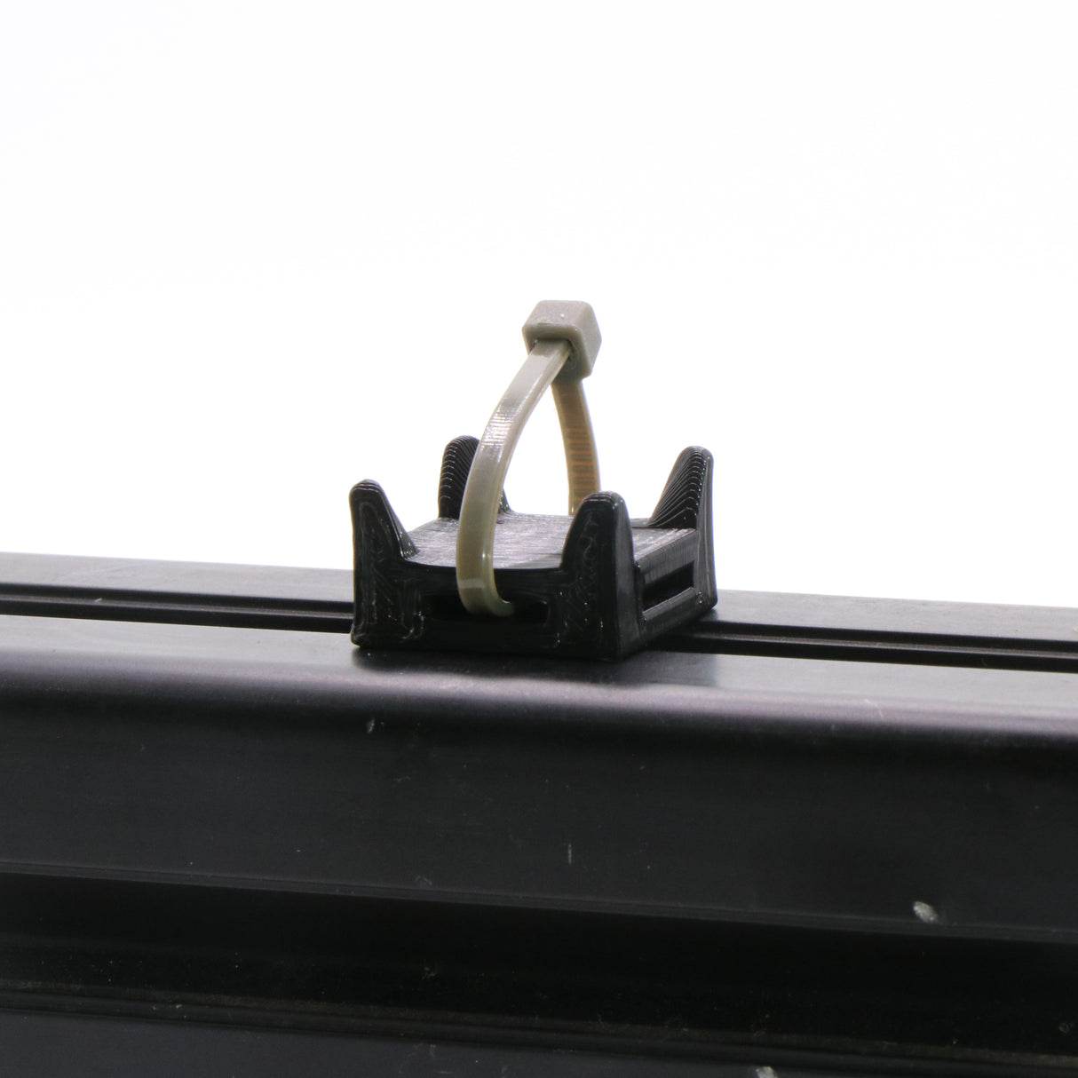 Cable Management for Aluminum Extrusion (10 Pack)