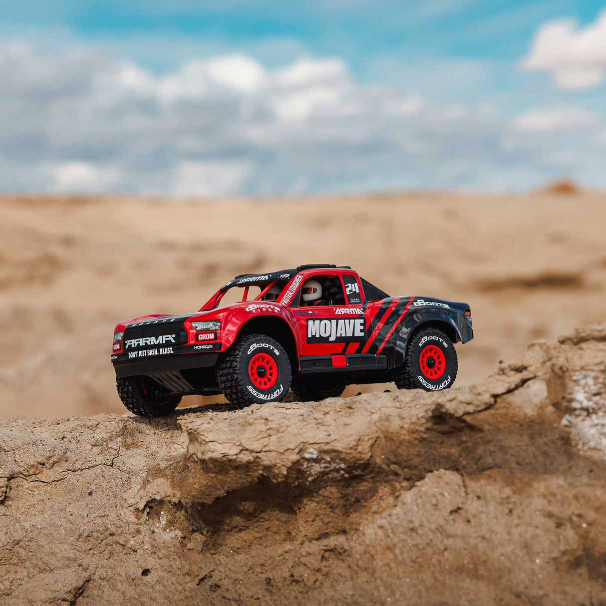 ARRMA - MOJAVE GROM MEGA 380 Brushed 4X4 Small Scale Desert Truck RTR with Battery & Charger - Red/Black