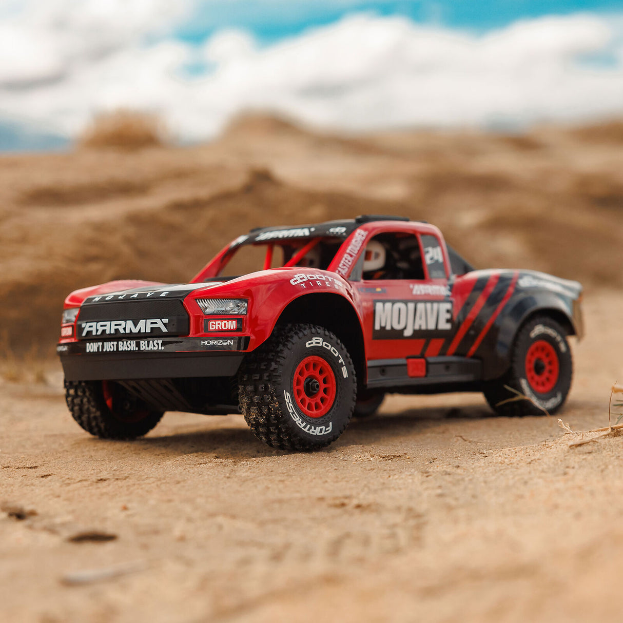 ARRMA - MOJAVE GROM MEGA 380 Brushed 4X4 Small Scale Desert Truck RTR with Battery & Charger - Red/Black